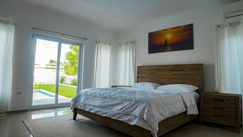 Villa Noah Palm Beach Exterior photo