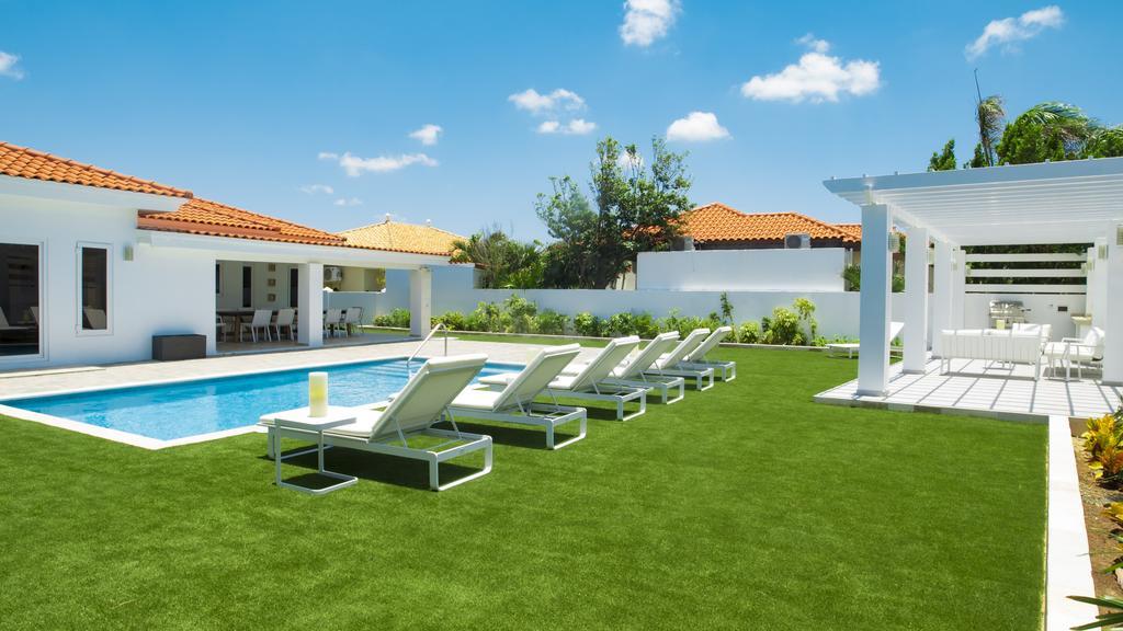 Villa Noah Palm Beach Exterior photo